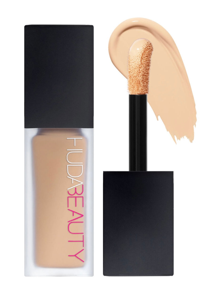 Huda Beauty - Faux Filter Conceler