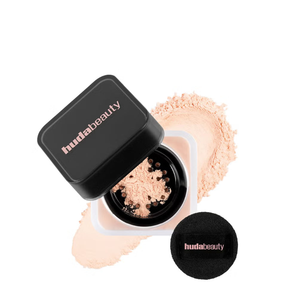 Huda Beauty- loose powder travel size